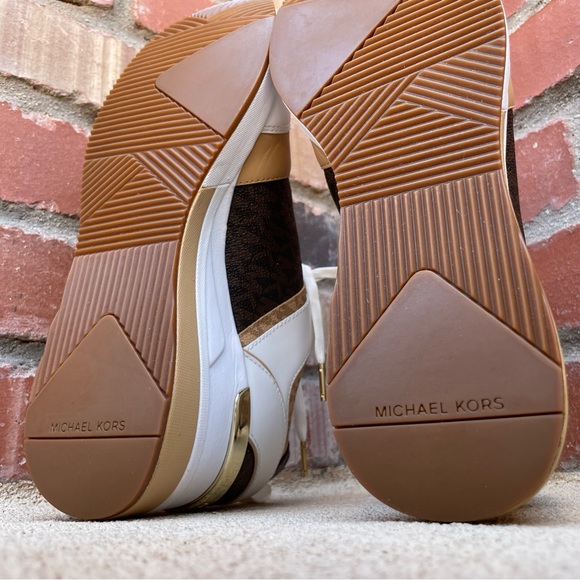 🆕 Michael Kors Georgie Metallic Leather Trainer Sneakers Sz 9.5M - Picture 9 of 13